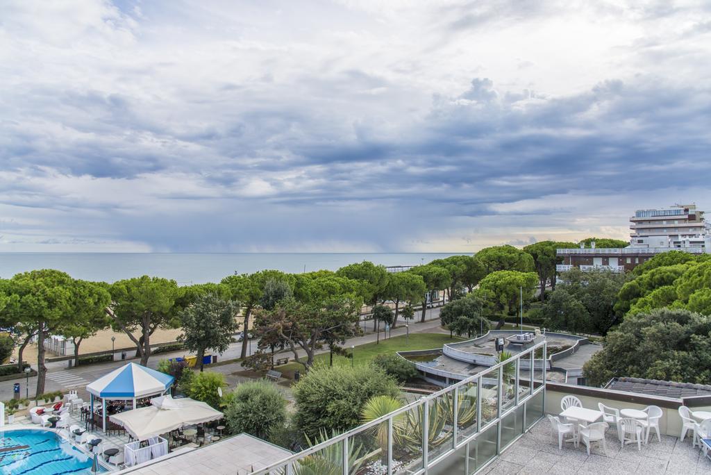 Hotel Miramare Lignano Sabbiadoro Ngoại thất bức ảnh