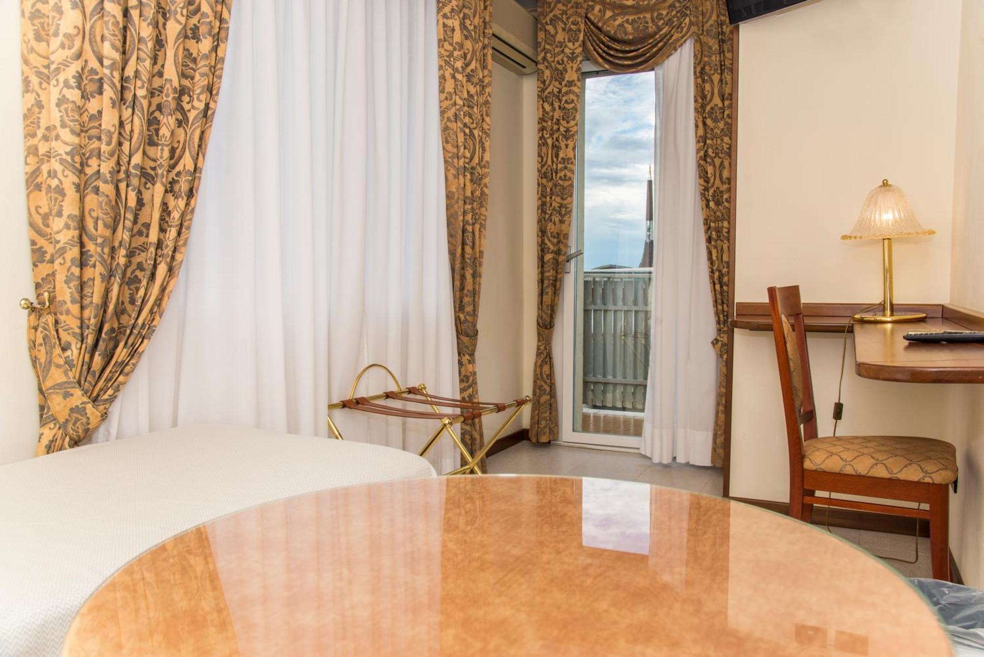Hotel Miramare Lignano Sabbiadoro Ngoại thất bức ảnh