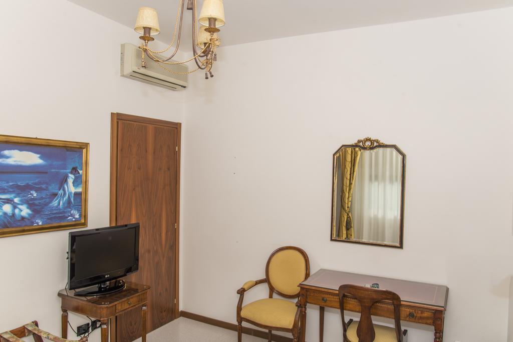 Hotel Miramare Lignano Sabbiadoro Ngoại thất bức ảnh