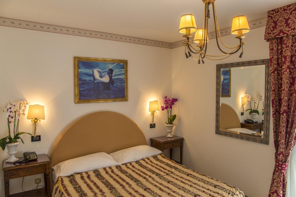 Hotel Miramare Lignano Sabbiadoro Ngoại thất bức ảnh