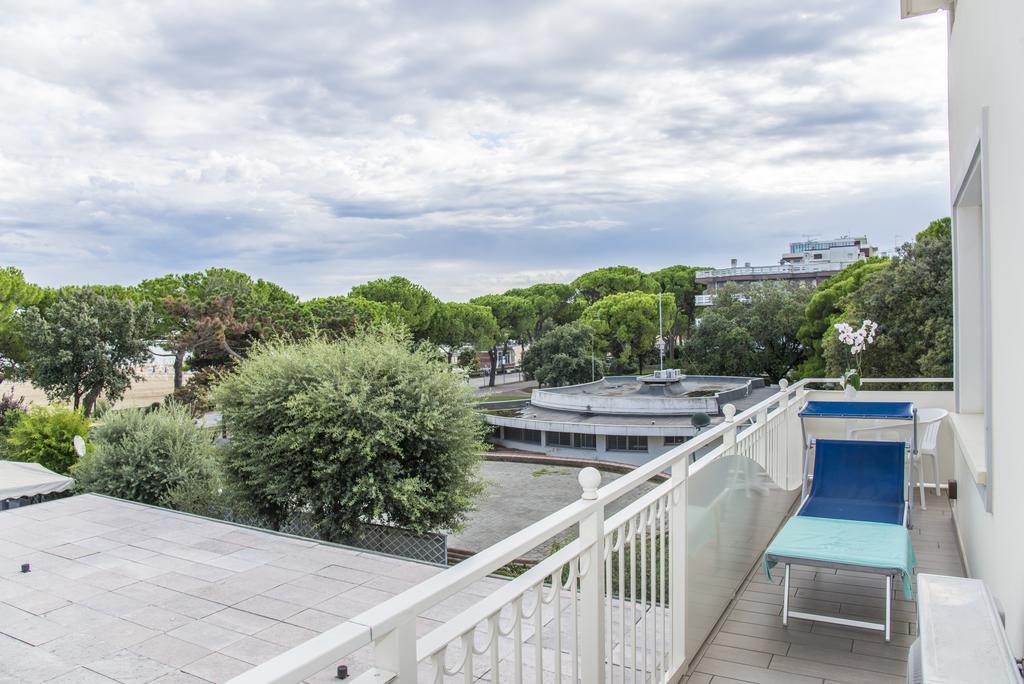 Hotel Miramare Lignano Sabbiadoro Ngoại thất bức ảnh